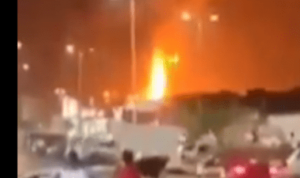 Terminal Minyak Arab Saudi Dikabarkan Terbakar Hebat
