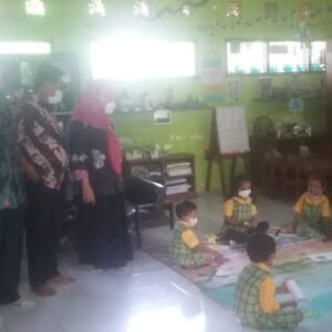 TK Pembina Jadi Sasaran Sidak Disdik Sampang di Hari Pertama Masuk Sekolah
