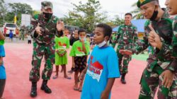 Bersama Bangun Papua, TNI Gelar Komsos di Kampung Cendrawasih