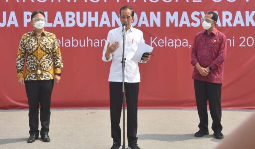 Tinjau Vaksinasi di Pelabuhan Sunda Kelapa, Presiden: Perlindungan bagi Pekerja