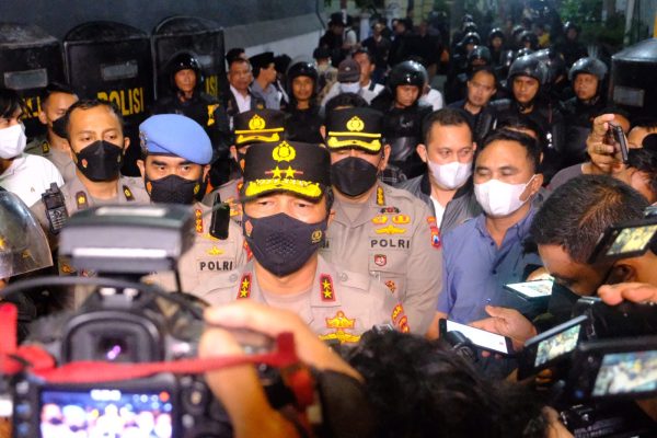 Tersangka Kasus Asusila di Jombang Berhasil Dijemput Paksa Polisi di Pesantren