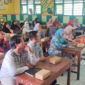 Ketua Peneliti dan Anggota UIN Maulana Malik Ibrahim Malang Gelar FGD di STIT Raden Wijaya Mojokerto